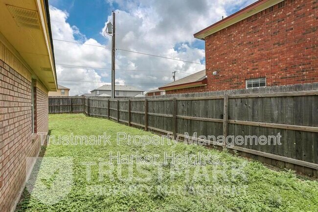 Building Photo - 4108 Alan Kent Dr