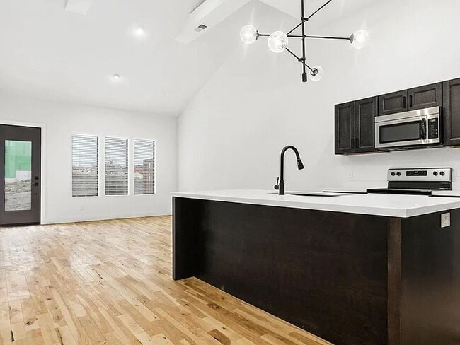 Building Photo - Lot 146