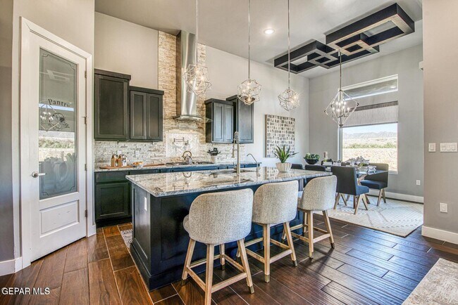 Building Photo - 6716 Rio Haciendas