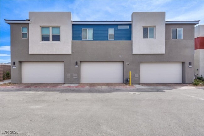 Building Photo - 9812 Kings Glen St
