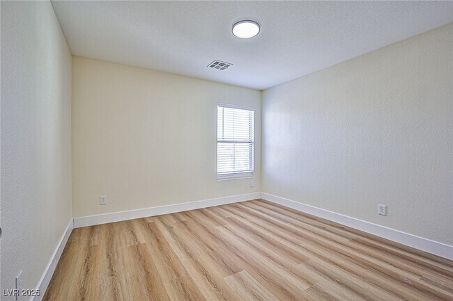 Building Photo - 8338 Lavender Jade Ct