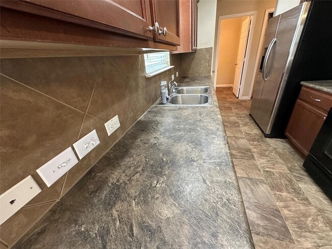 Building Photo - 307 Wildcat Dr