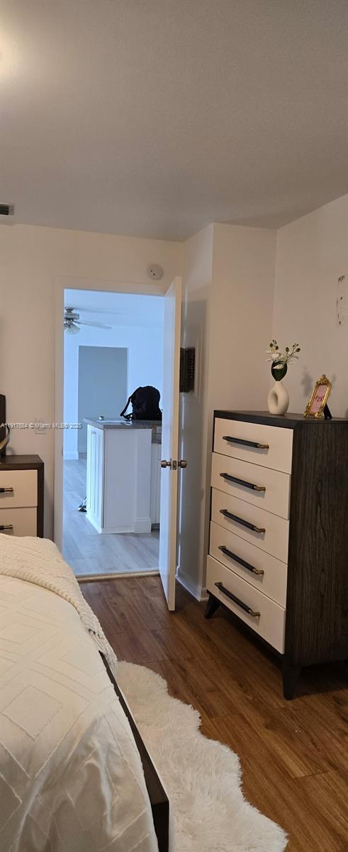 Building Photo - 12 N Crossings Cir