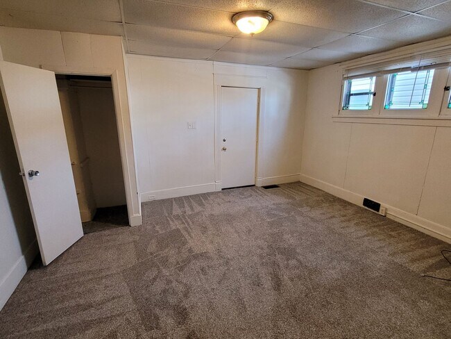 Building Photo - nre418