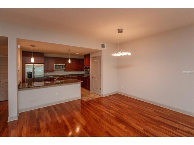 Building Photo - 2/2 at The Sanctuary ~ Downtown Orlando's Established Luxury Condos 1 Block from Lake Eola