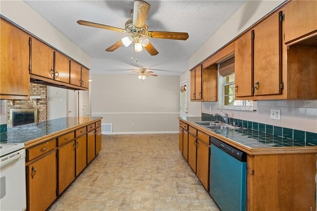 Building Photo - 9491 Burnt Pine Dr