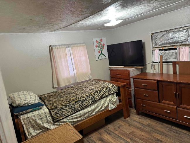 Building Photo - 6413-6420 20th St