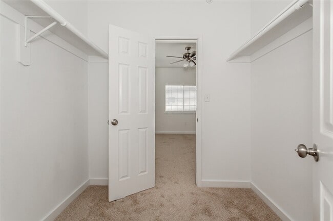 Building Photo - 4713 Virginia Ave