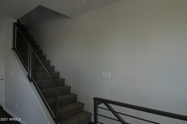 Building Photo - 2090 S Dorsey Ln