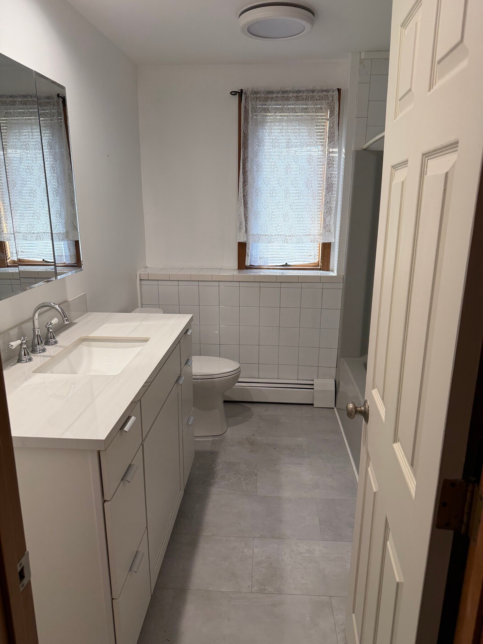 Building Photo - 2008 Mineral Spring Ave