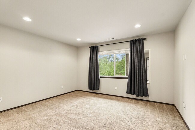 Building Photo - 29 112th St SE