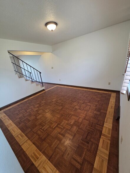 Dining room - 1106 Oleson Rd