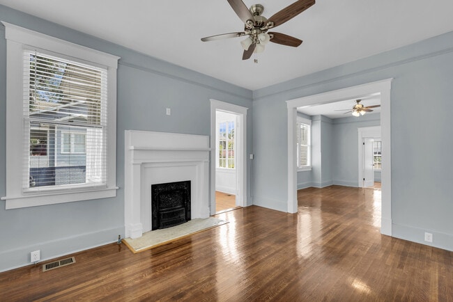 Building Photo - 537 E 40th St