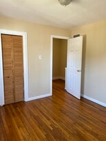 Building Photo - 119 DuPont Pl