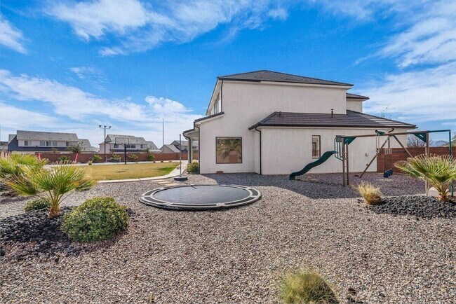 Building Photo - 4159 S 490 E