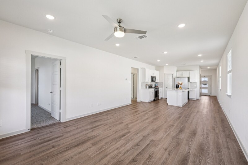 Building Photo - 523 Millbrook Blvd