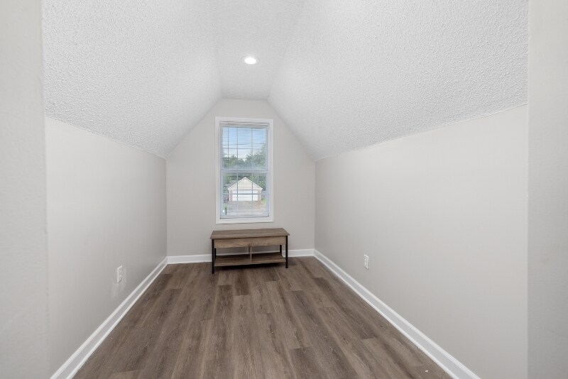 Building Photo - 287 Wylie Dr
