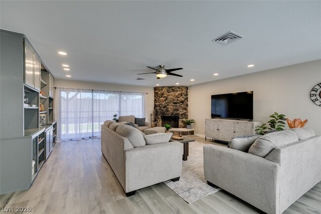 Building Photo - 2587 Swan Ln