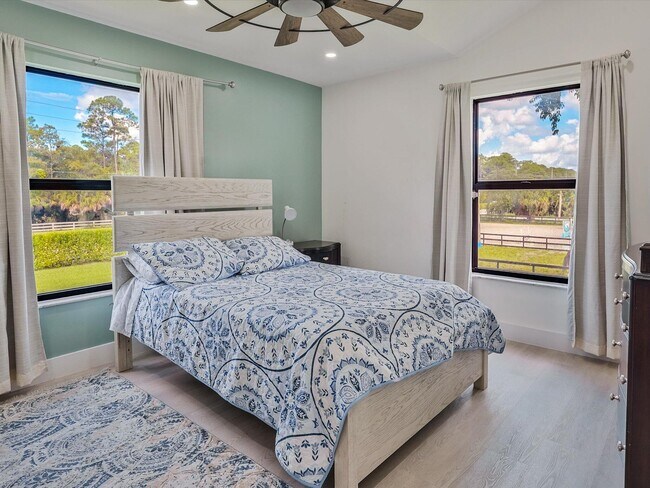 Building Photo - 1350 C Rd