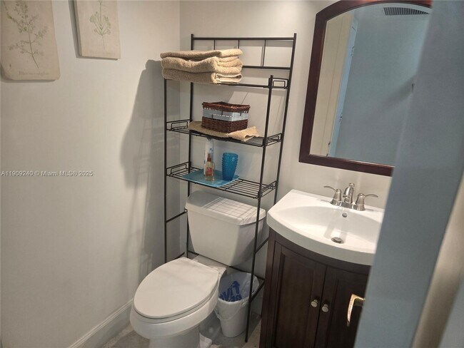 Building Photo - 1600 S Ocean Dr