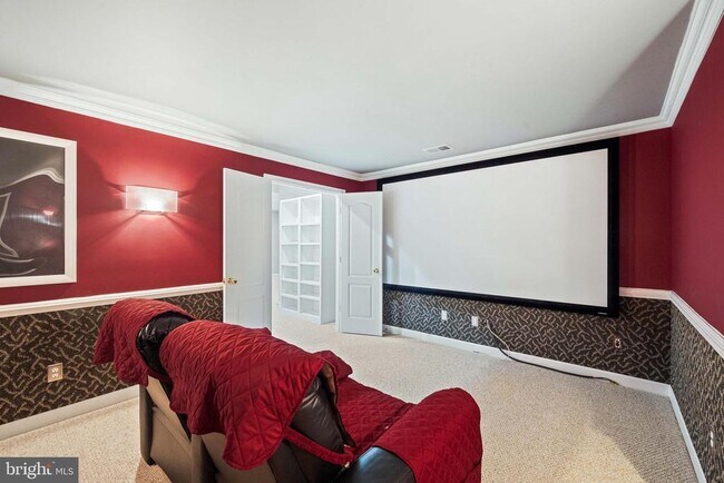 Building Photo - 7517 Lindberg Dr