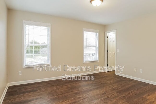 Building Photo - 4127 Bentley Dr