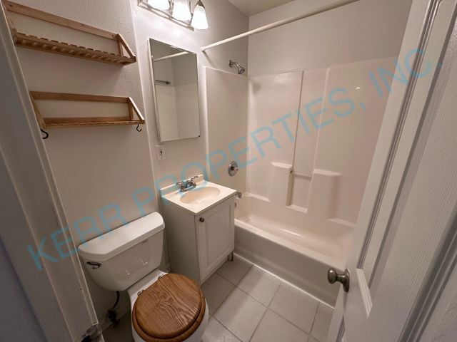 Building Photo - 11455 SE 35th Ave