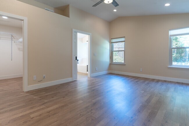 Building Photo - 1228 Demeo St