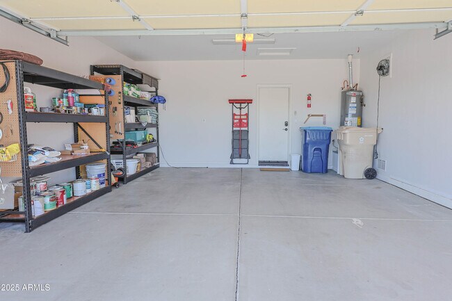 Building Photo - 2462 W Turtle Hill Dr