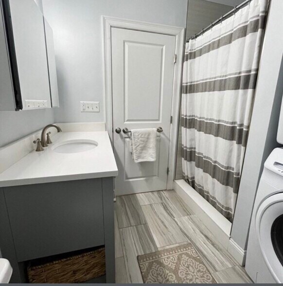 Building Photo - 236 E St