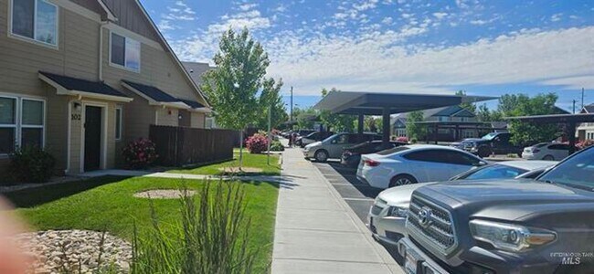 Building Photo - Shallow Creek E