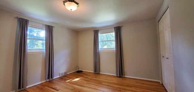 Building Photo - 1478 Kingwood St