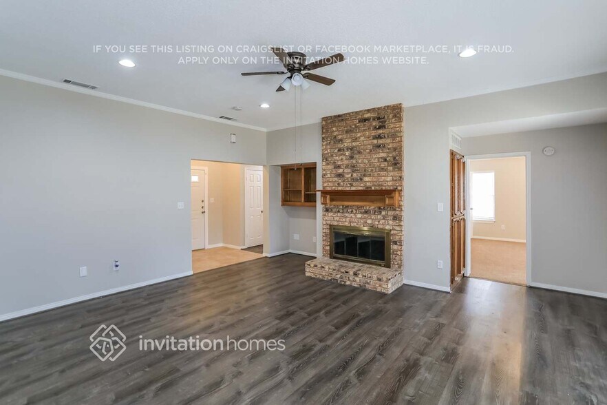 Building Photo - 203 Bowie St