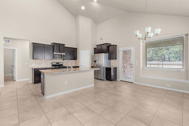 Building Photo - 2437 Lyla Ln