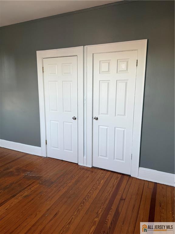 Building Photo - 185 Linden Ave