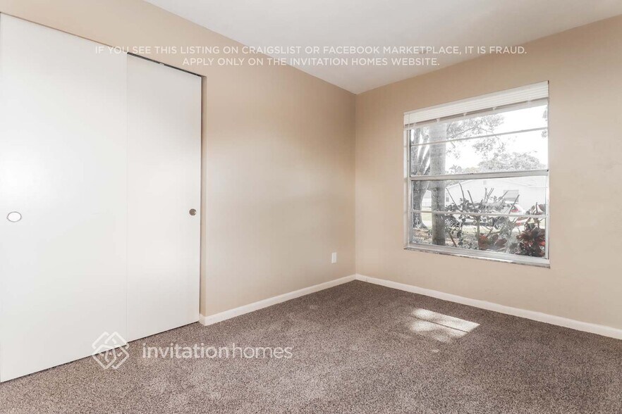 Building Photo - 2092 59th Way N