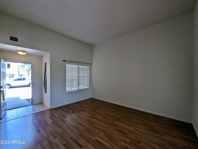 Building Photo - 3715 W Fremont Rd.