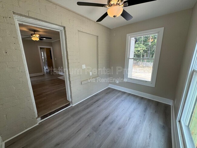 Building Photo - 431 North Marietta Pkwy NE