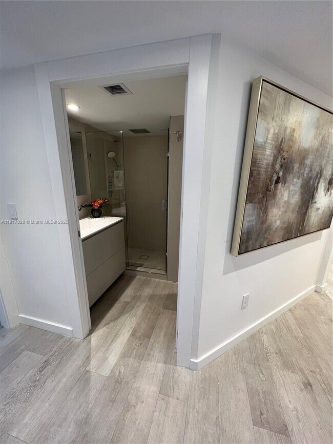 Building Photo - 6301 Collins Ave