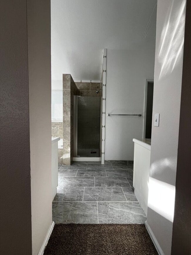Building Photo - 3 Bedroom 2 1/2 Bathroom Home in Highlands Ranch