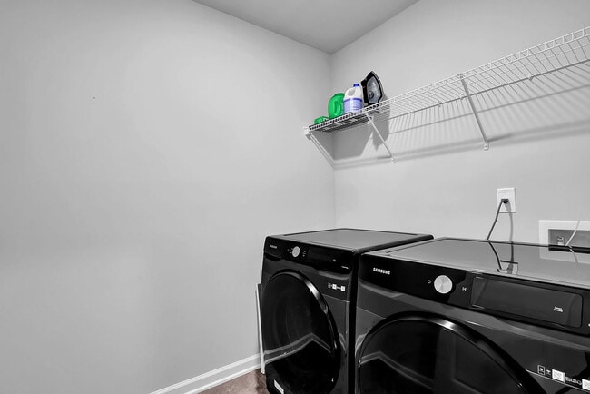 Building Photo - 3361 The Way Pl