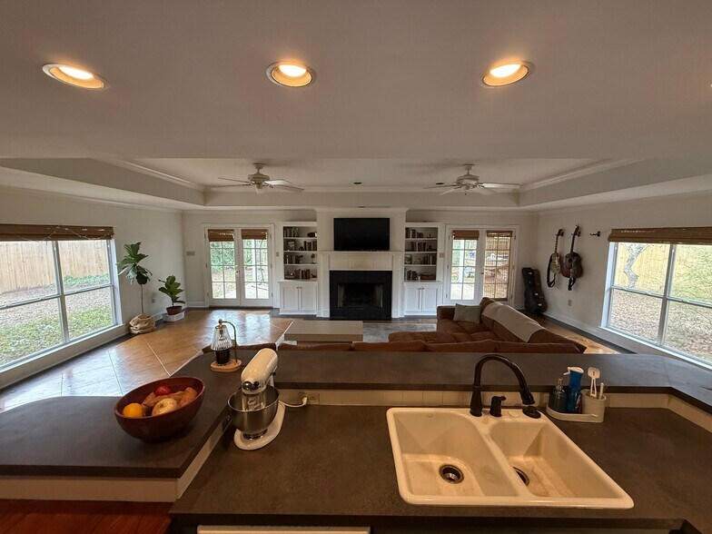 Kitchen and living room - 9446 High Point Rd