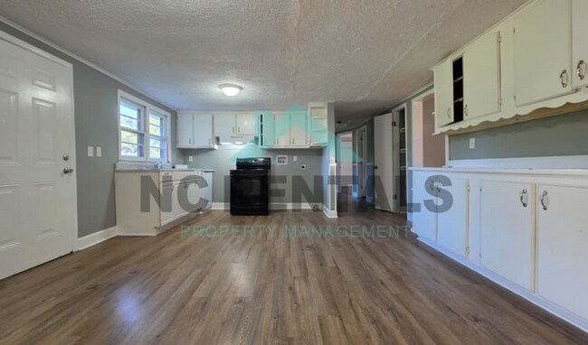 Building Photo - 4705 Boswellville Rd