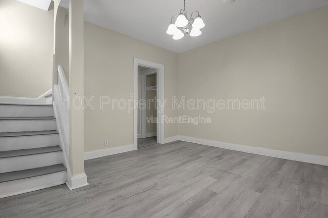 Building Photo - 1083 E 17th Ave