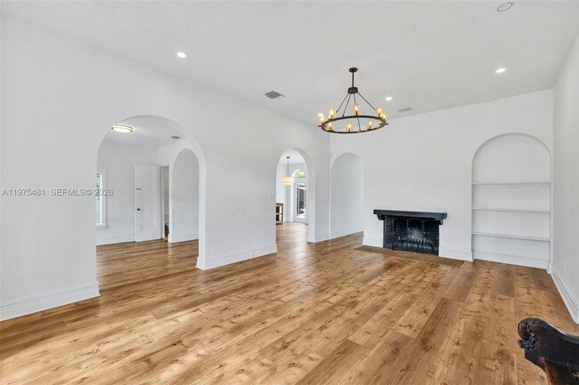 Building Photo - 113 NE 101st St