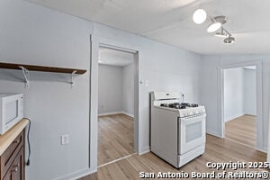 Building Photo - 2503 W Houston St