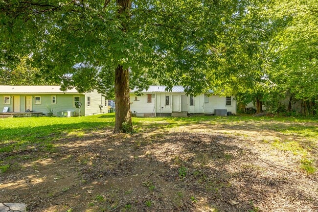 Building Photo - 5107 Sunbeam Ave