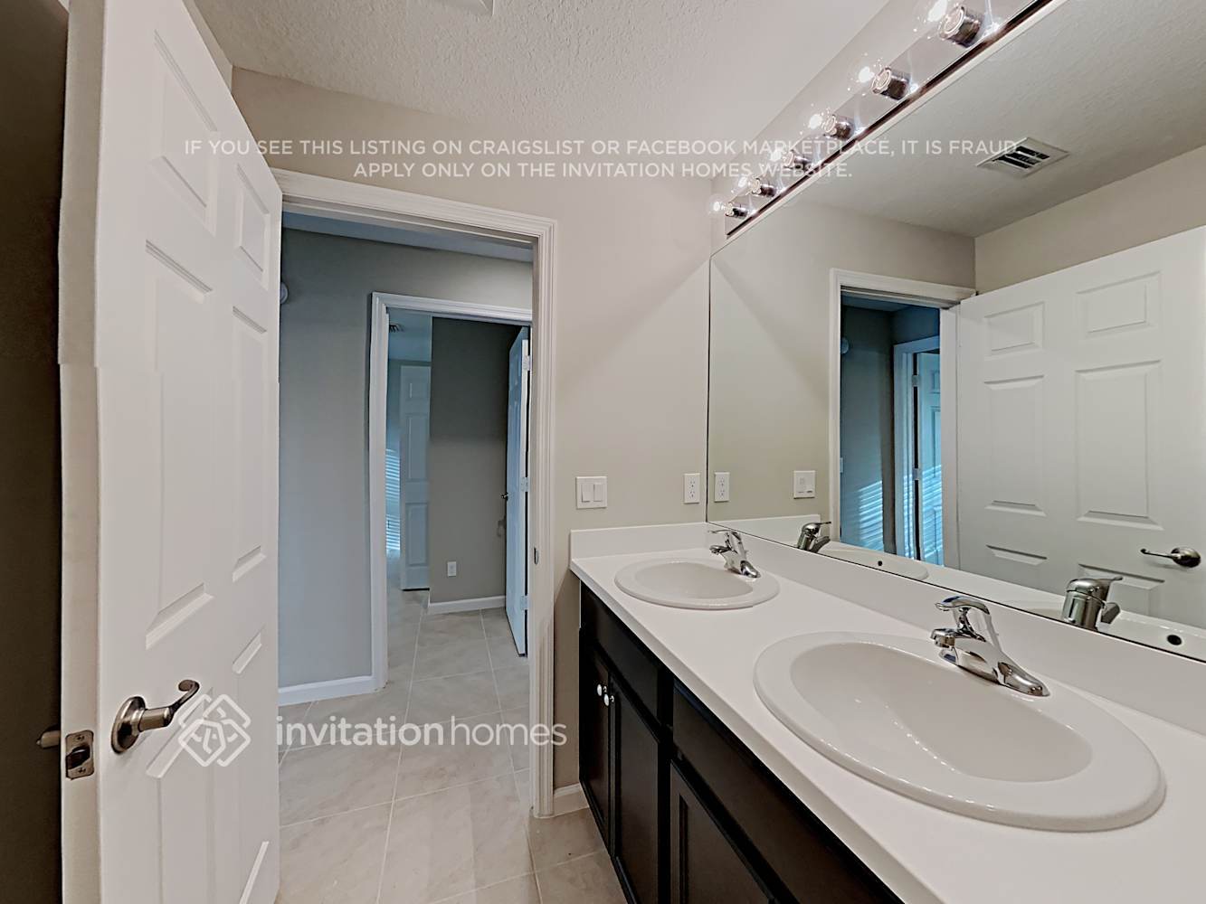 Building Photo - 601 NW Kingston St