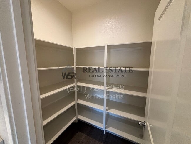 Building Photo - 12843 Greenstone Way