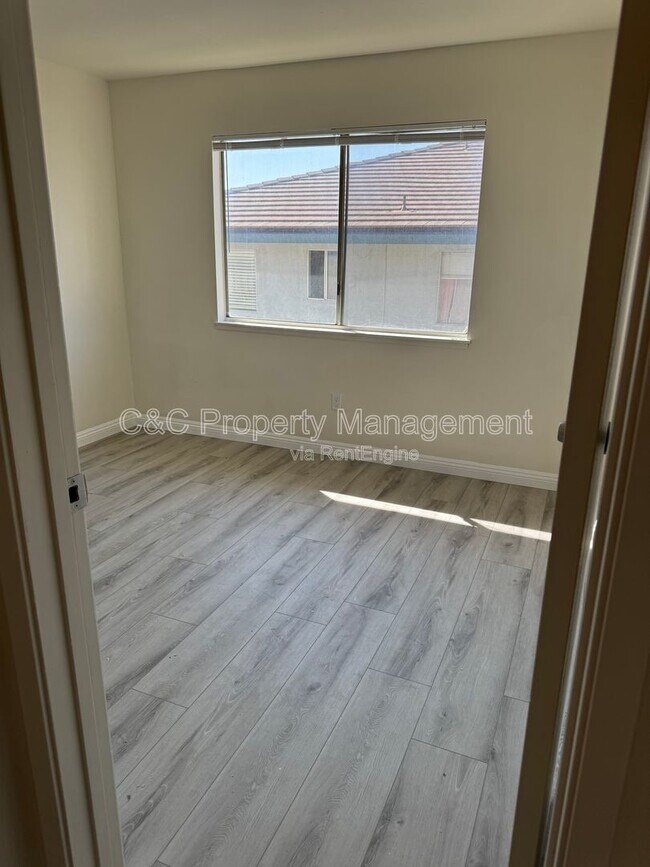 Building Photo - 3479 20th St